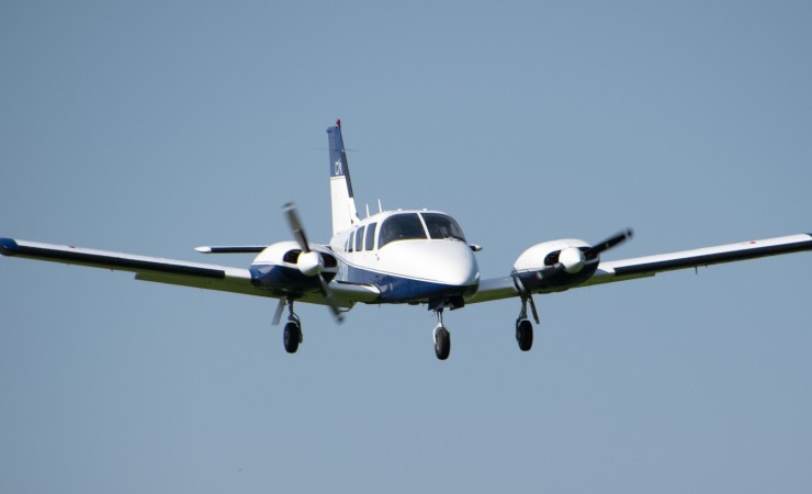 Piper PA-34-200T I-CNTY view